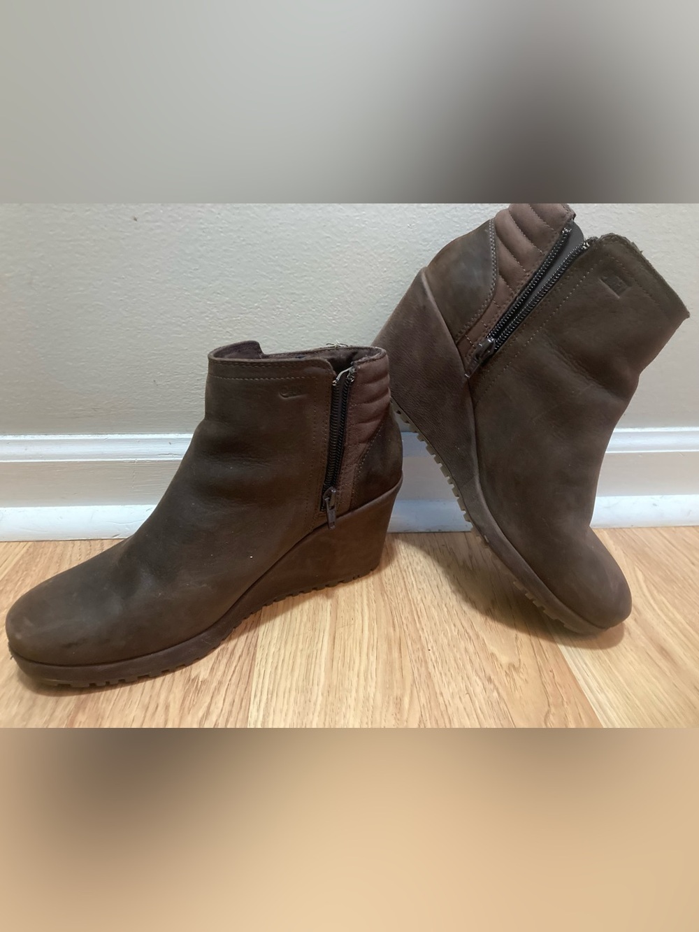 Merrell Brown Suede Wedge Ankle Boots with Side Zip